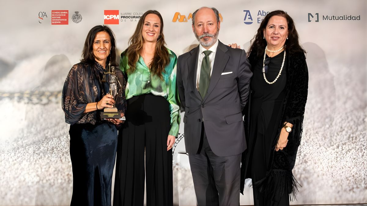 Paco Pérez Bes en los Premios Confilegal 2023.